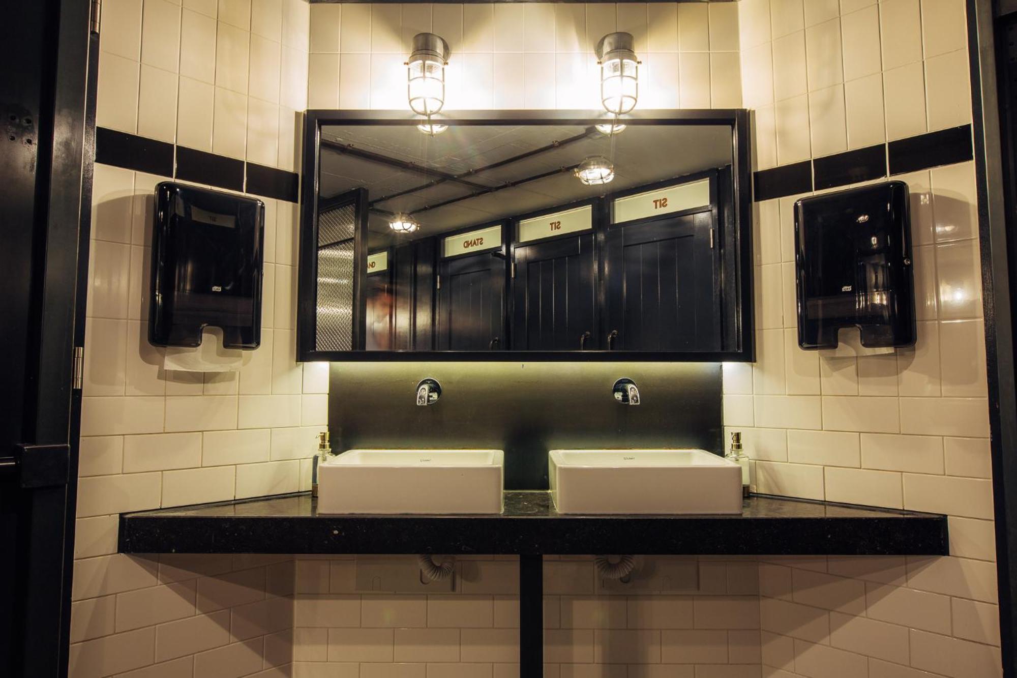 St Christopher'S Inn Amsterdam - The Winston Hostel